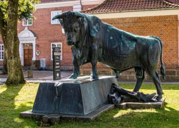 KIKSEKARTELLET Vendsyssel Teater Tyrebroenden 800x533 1