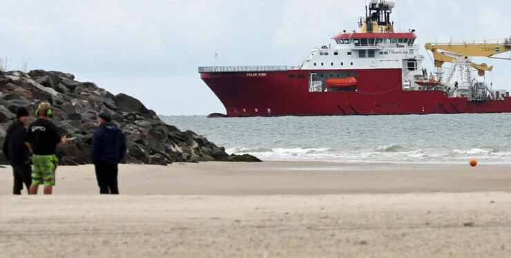 Her er det fartøjet Polar King, som i august ankom til Hirtshals for at lægge et nyt fiberkabel på bunden af Skagerrak til Larvik i Norge. Foto (arkiv): Kurt Prentow.