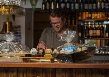 Mange lokale kender givetvis David Godi Jensen som en af drivkræfterne bag værtshuset Irish No. 1 i Hirtshals.