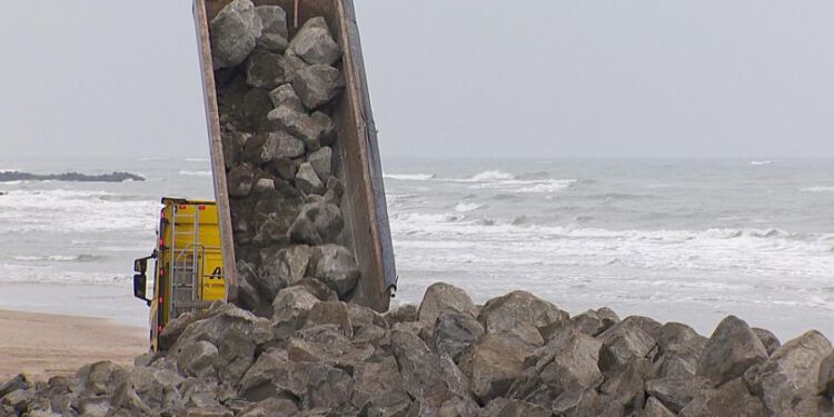 Sten til kystsikring ved Nørlev strand. Foto (arkiv): Ivan Johan Hansen.