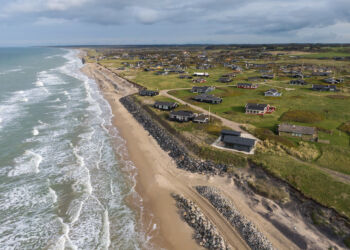 Hård kystsikring nord for Lønstrup. Foto (arkiv): Henning Larsen.