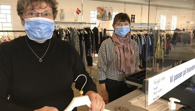 De frivillige i Blå Kors' genbrugsbutikker har glædet sig til at vende tilbage.