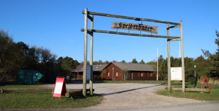 Loppemarked KFUM Spejderhuset Halvejen FlaskePosten 1