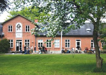 Højsommer på Vrå Højskole. Foto: Arkiv.