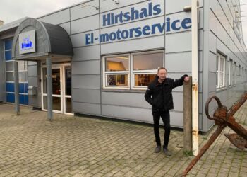 Flemming_Schaltz foran Hirtshals EL-motorservice. Foto (arkiv): Niels Skipper.