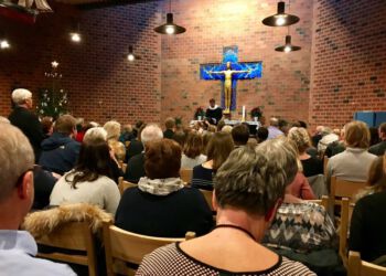 Julegudstjeneste i Emmersbæk Kirke. Foto: Arkiv.