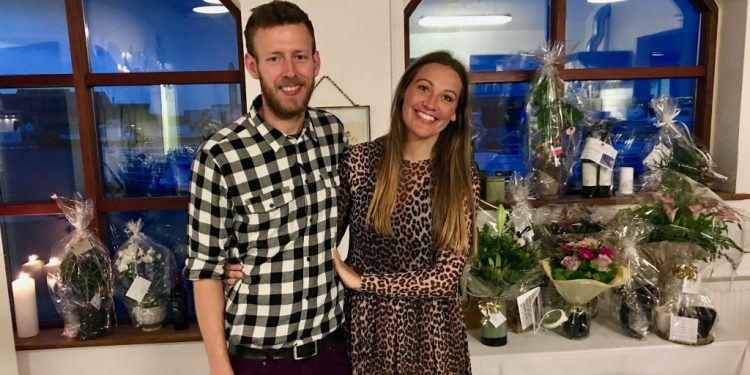 Det glade og forveningsfulde par Kamilla og Simon ved starten af eventyret med Abstrakt, og stemningen er bestemt ikke gjort til skamme endsige på den lange bane blevet dårligere på Sydevstkajen. Foto (arkiv): Niels Skipper.