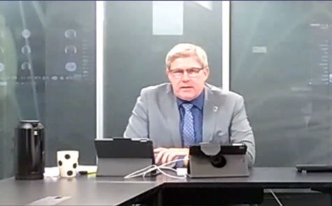 Borgmester Arne Boelt (S) på det virtuelle byrådsmøde i Hjørring Kommune.