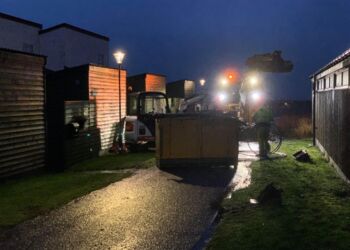 Hjørring Vandselskab i gang med arbejdet på Nejst i Hirtshals. Foto: Niels Skipper.