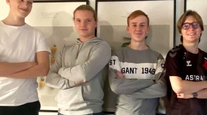 Rasmus, Rasmus, Mikkel og Jesper, der i konkurrence med 72 andre elevvirksomheder lørdag vandt den nordjyske entreprenørskabsmesse med virksomheden Ecogaming.