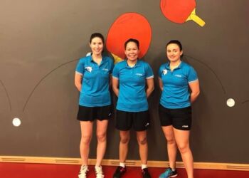 Julia Frederiksson, Ellen Lann og Pipaluk Vesselholt i trøjen for B75.