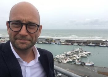 Fiskeriminister Rasmus Prehn under et tidligere besøg i Hirtshals. Foto: Arkiv.