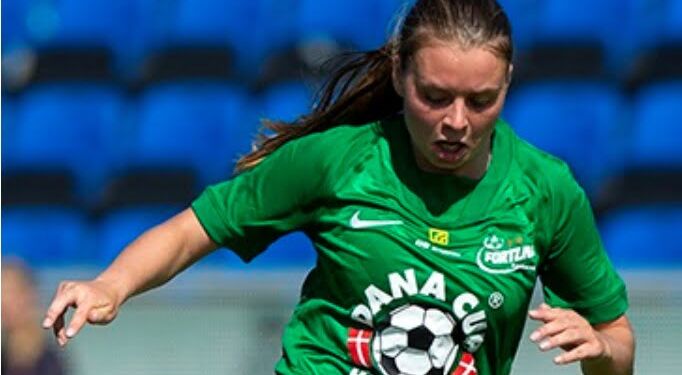 Emma Snerle i trøjen for Fortuna. Foto: Arkiv.