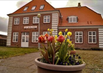 Den Gamle Station er lidt af en kulturinstitution i Hirtshals. Foto (arkiv): Elling.