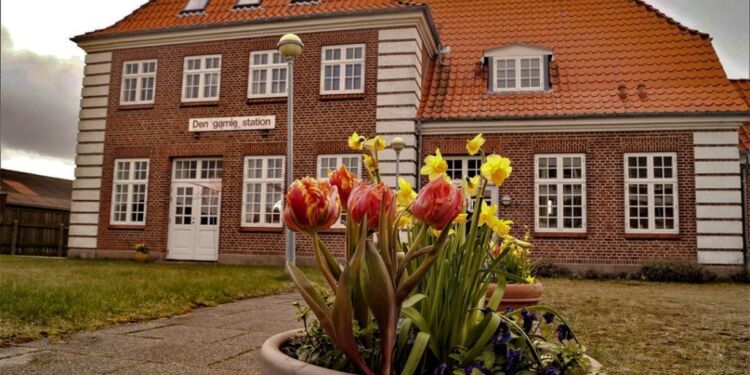Den Gamle Station er lidt af en kulturinstitution i Hirtshals. Foto (arkiv): Elling.