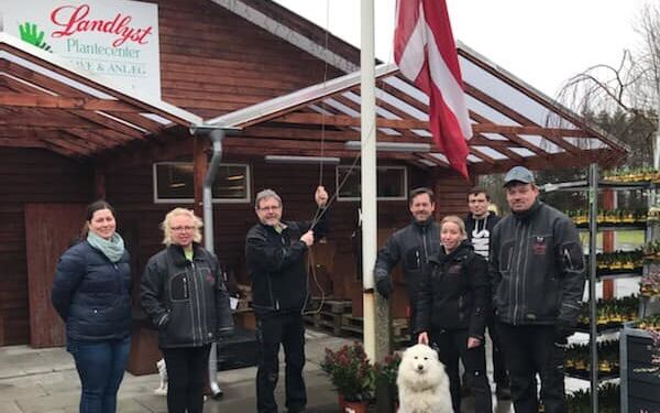 Flaget blev primo marts hejst hos Landlyst udenfor Hjørring.