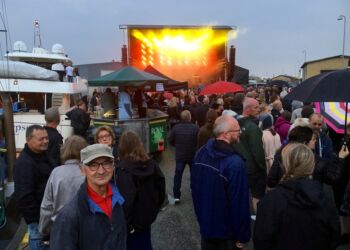 Musik Under Trappen på Sydvestkajen i Hirtshals. Foto: Arkiv.