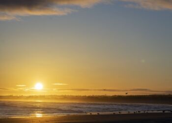 Solopgang over Kjul Strand. Foto: Arkiv.