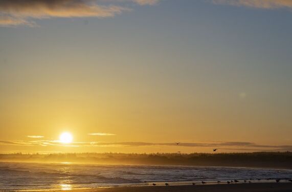 Solopgang over Kjul Strand. Foto: Arkiv.