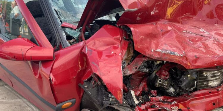 Spøgelsesbilistens bil fik en hård medfart ved sammenstødet med den modkørende bil på E39. 
Foto (arkiv): Per Frank Paulsen.