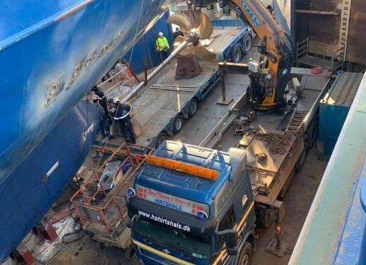 Henry Petersen & Sønner bistår Hirtshals Yard i dokken ved Hordafor VI.