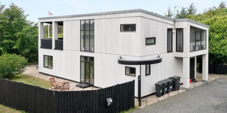 Her har Estate et hus til salg på Minkvej ved Hirtshals.