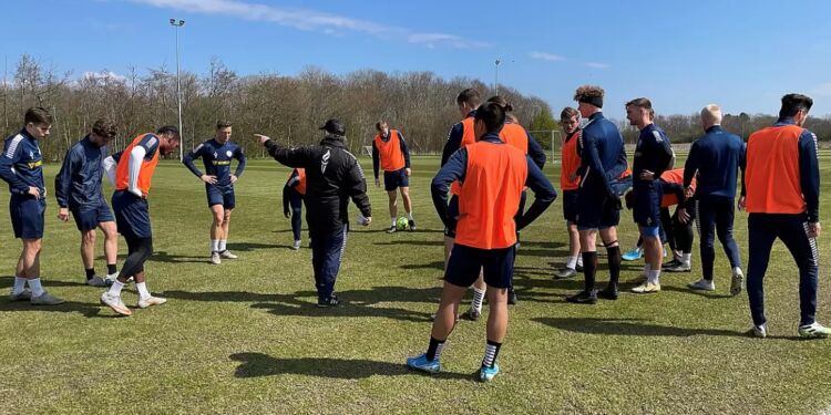 Spillerne i Vendsyssel FF var torsdag samlet på træningsanlægget i Vrå. Foto: Mogens Jørgensen.