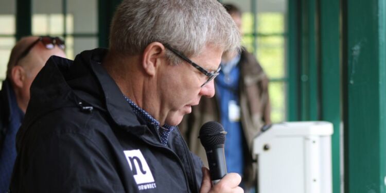 Borgmester Arne Boelt (S) ved åbningen af Naturpark Tolne. Foto (arkiv): Kurt Prentow.
