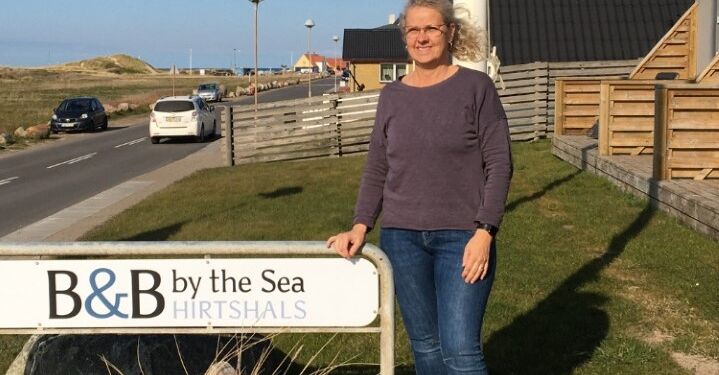 Rikke Vandsted er ikke bare konstitueret formand for Hirtshals Turistforening, men tillige sammen med gemalen Tor Ove Sørlie indehaver af B&B by the Sea.