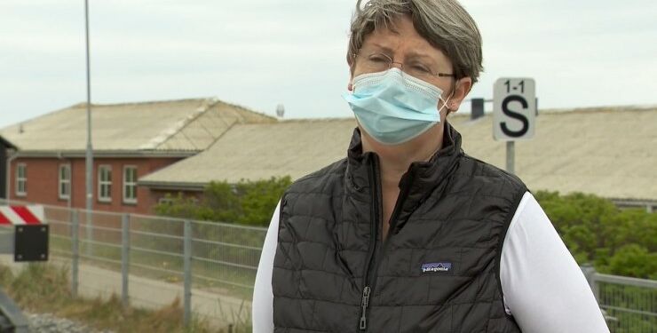 Susan Dvinge bor i Hirtshals og arbejder til dagligt som administrativ medarbejder i Hjørring Kommune.