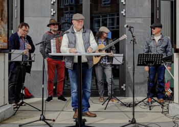 Jørgen Bing fra SF i Hjørring har tidligere deltaget i demonstration på Springvandspladsen. Foto (arkiv): Elling.