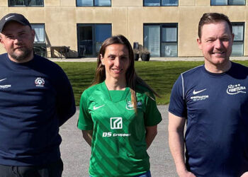 Sthephen Neligan, Florentina Olar og Brian Sørensen på besøåg ved Dana Cup Academy.