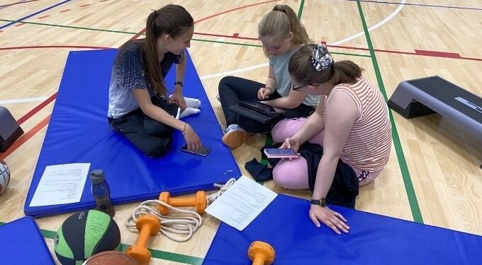 Idrætsårsprøven styrker elevernes samarbejdskompetencer og evne til at arbejde i grupper. Foto: Nina Skovbjerg.