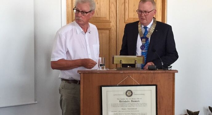 Afgående Svend Andersen (tv) sammen med tiltrædende præsident Erik A. Krage. Foto: John Kongerslev.