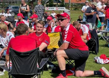 Fodboldhygge i Østervrå. Foto: Arkiv.