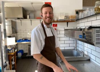 Køkkenchef Simon Emil Schiøtt Christensen på Restaurant Abstrakt. Foto: Arkiv.