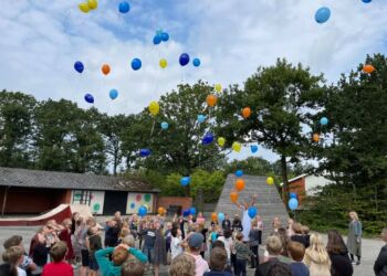 Allerede på første skoledag midt i august belv den lille friskoles 10 års fødselsdag markeret i Skallerup. Foto: Arkiv.