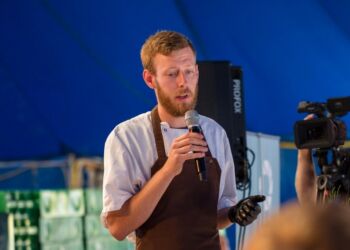 Simon Emil Christensen fra Restaurant Abstrakt har tidligere deltaget som repræsentant for Restaurant Abstrakt ved Local Cooking i Hirtshals. Foto (arkiv): Hirtshals Fiskefestival.