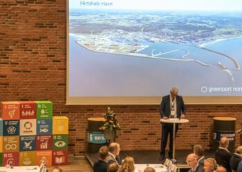 Anker Laden-Andersen bød som bestyrelsesformand velkommen til konferencen hos Nordsøen Forskerpark. Foto: Elling.