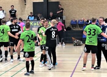 Elitesport Vendsyssel-spillerne jubler over den vigtige sejr i en dramatisk kamp mod HC Odense.
