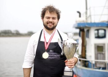 Kristoffer RIngsing vandt Danmarksmesterskaberne i Østersgastronomi for anden gang i træk. Foto : Jesper Rais.