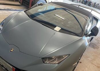 Det er denne Lamborghini, der er konfiskeret for vanvidskørsel.
Foto: Per Frank Paulsen / TV2 Nord.