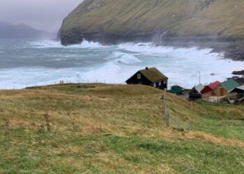 Bygden Gjógv på Færøerne. Foto (arkiv): Niels Skipper.