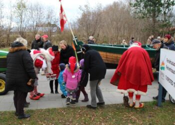 Bjærgelaugets fladbåd bruges ligesom bådhuset til mangt og meget op til jul i Tversted. Foto: Arkiv.