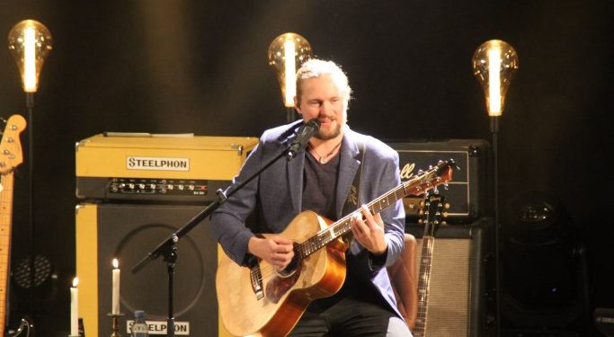 Jens Varmløse ses her på scenen med Version 1.0. Foto: Arkiv.