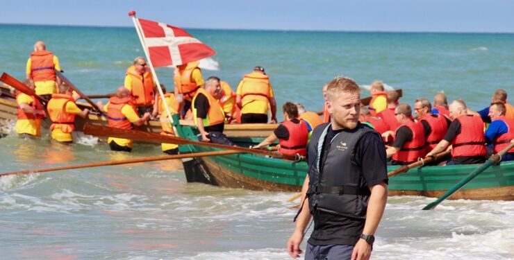 Runi Haraldsen under kaproning ved Tornby Strand. Foto (arkiv): Niels Skipper.