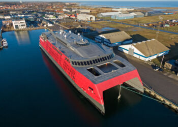 Fjord FSTR ved kaj i Frederikshavn. Foto (arkiv): Henning Larsen.