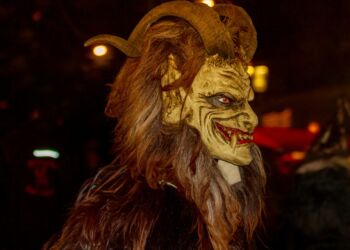 I flere lande er figuren Krampus en fast del af juletraditionen. Her er det fra et optog i Slovenien. Også Tyskland har Krampus'er i gaden årligt.
Foto: Pixabay.