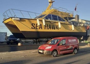 Seahawk på land ved Vestkajen i Hirtshals Havn. Foto: Mikael Jensen.