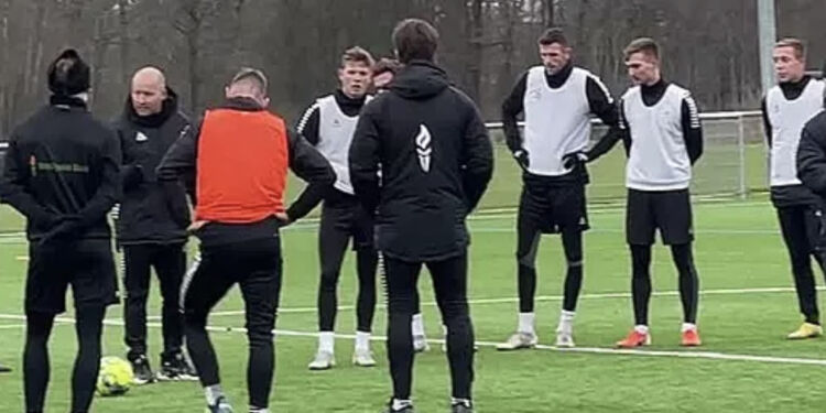 Truppen, som træner Henrik Pedersen vil føre til en placering blandt de seks bedste i NordicBet Liga. Foto: Mogens Jørgensen.